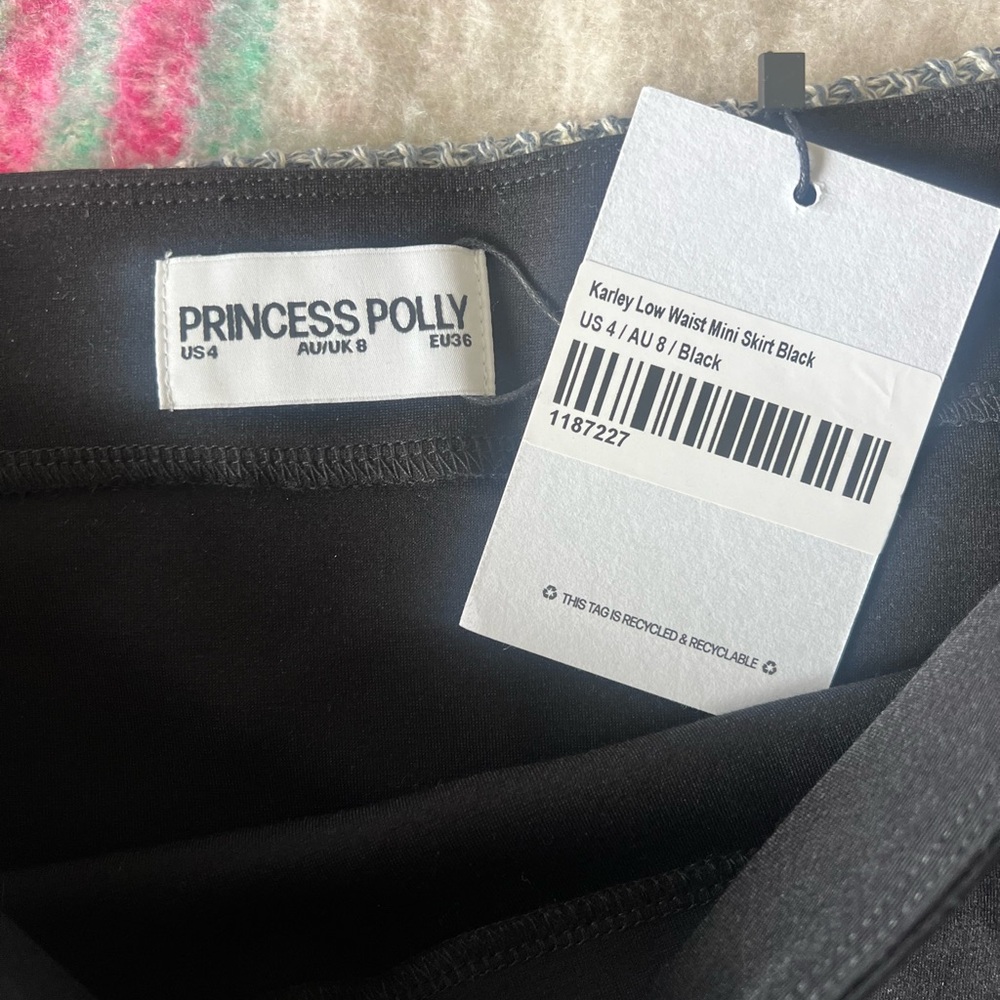 Black mini skirt, princess Polly
